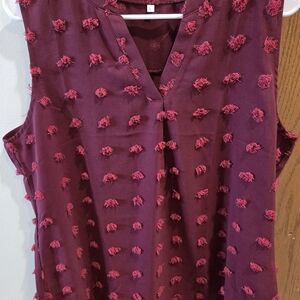 Women's Textured Pom-Pom Sleeveless V-Neck Top - Burgundy